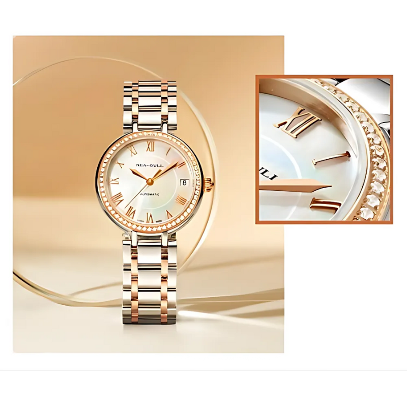 montre automatique femme 32mm nacre et zircon avec un zoom sur le dial et les chiffres romains