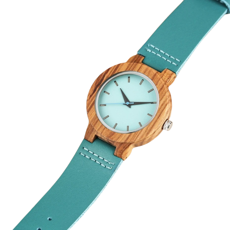Montre Bois Femme au Cadran Turquoise Naturel sur fond transparent