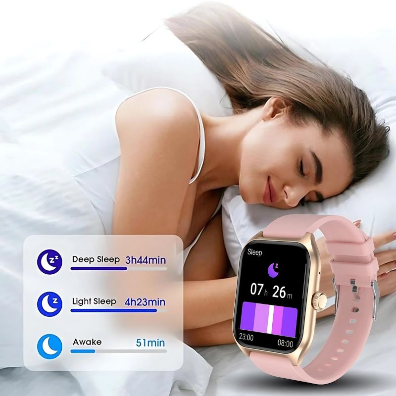 Montre Connectée Femme Rose à Grand Écran Doré portée par une femme qui dort et sa fonction d'analyse du sommeil