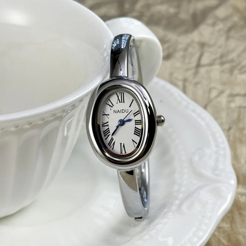Montre_Vintage_Femme_Ovale_4