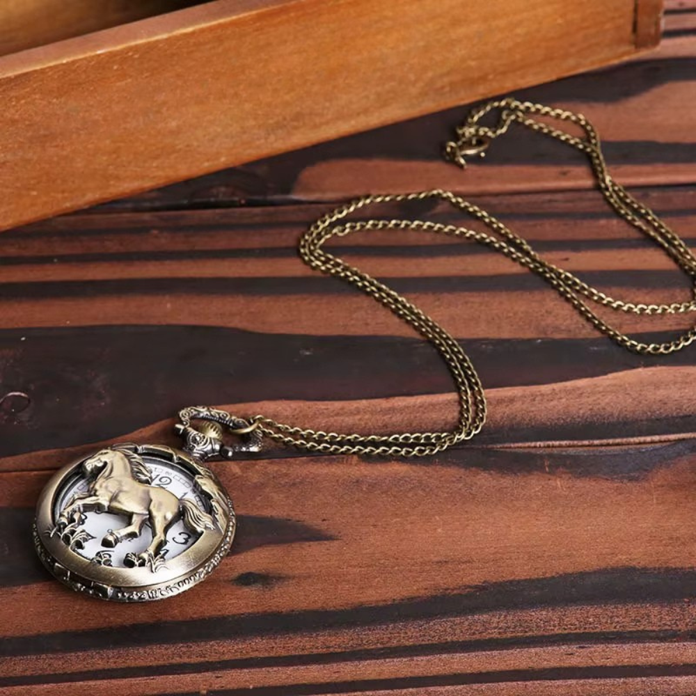 Montre à gousset Homme Quartz Gravée Cheval Antique