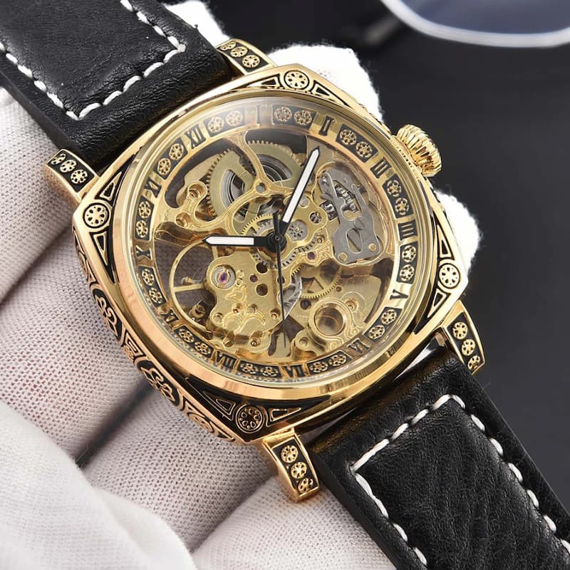 Montre squelette pour homme, Design gravé