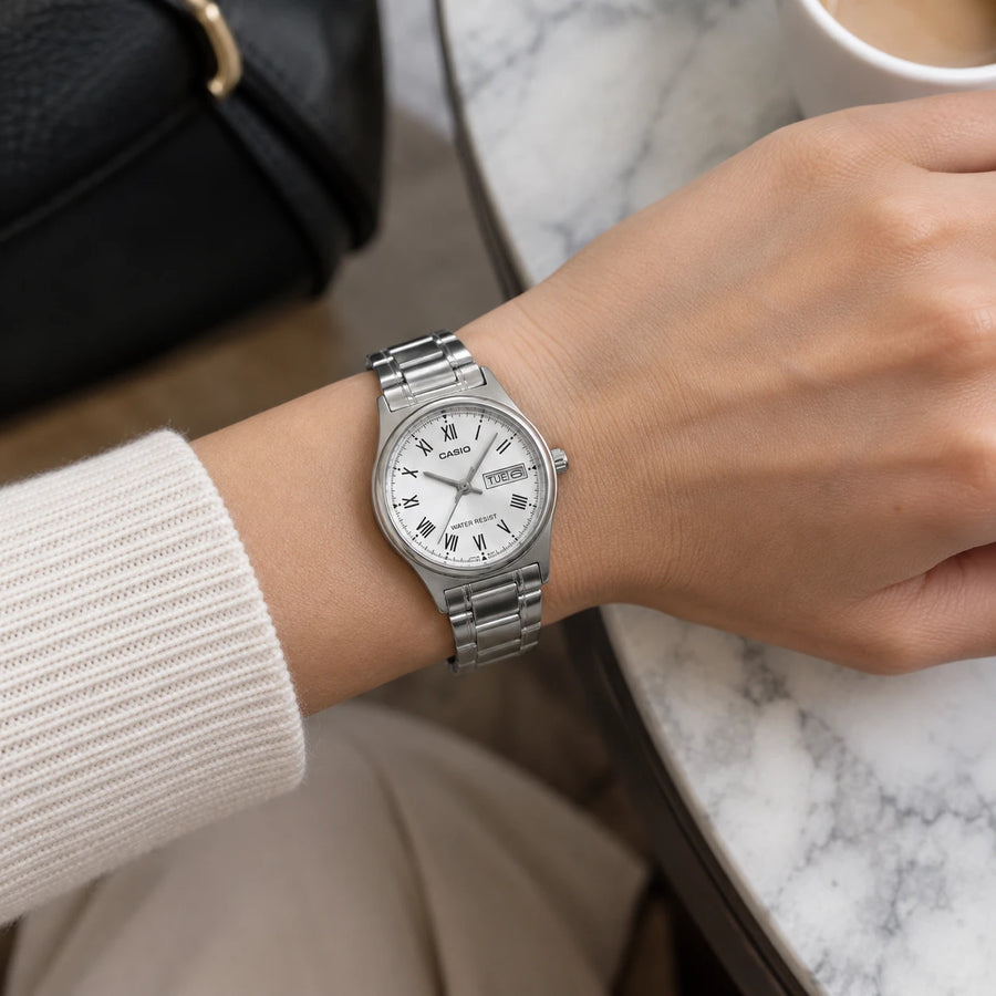 Montre Femme Chiffres Romains Argentée avec Calendrier - Utilisation du produit - classique