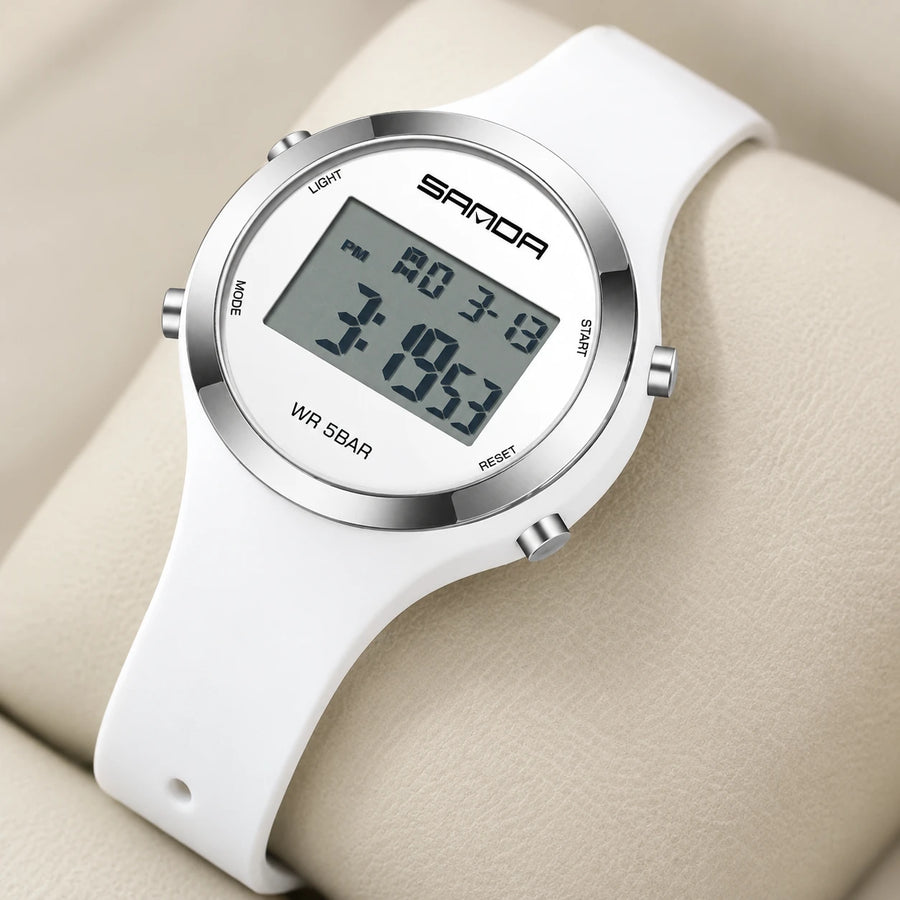 Montre Sport Digitale Femme Cadran Rond Étanche - Détail matière
