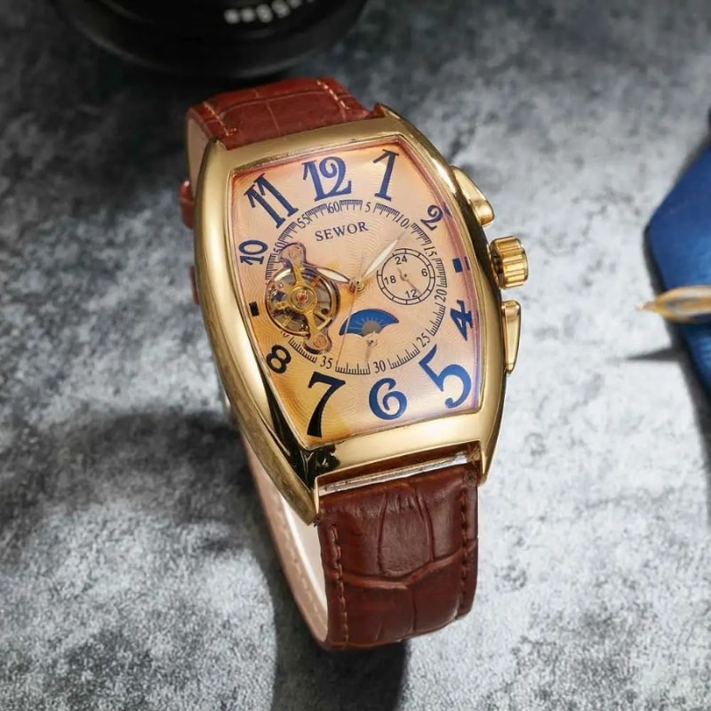 Montre Automatique Femme Cadran Squelette & Phase Lunaire cadran doré vue d'en haut