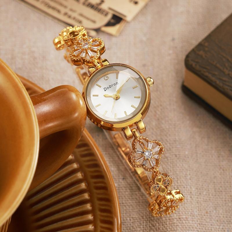 Montre Femme Zircon Lotus