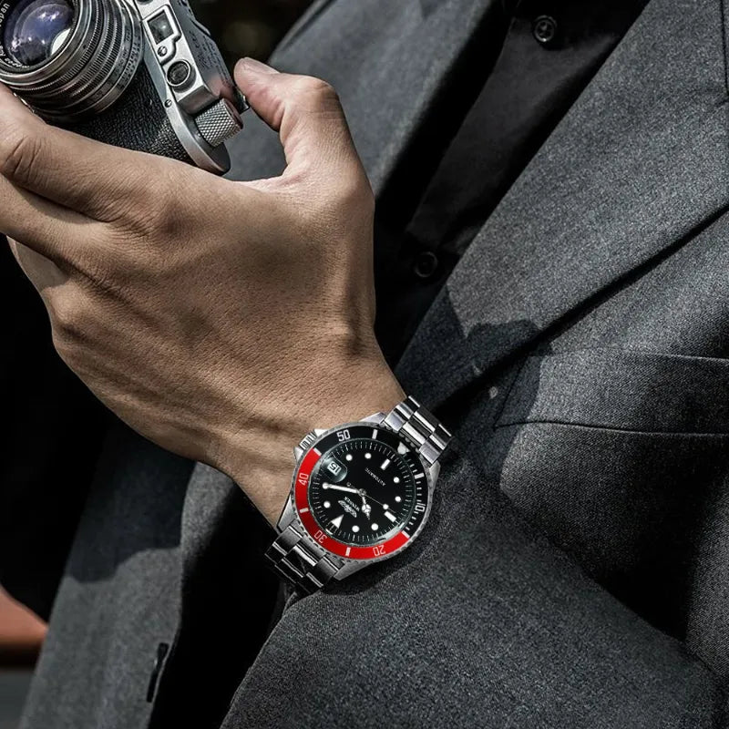 Montre Automatique Bracelet Acier et style plongée