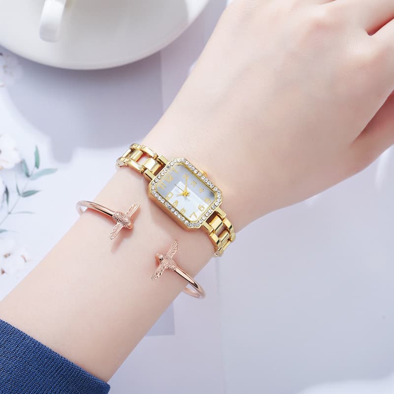 Montre Femme Carrée Luxe, Bracelet Acier Image