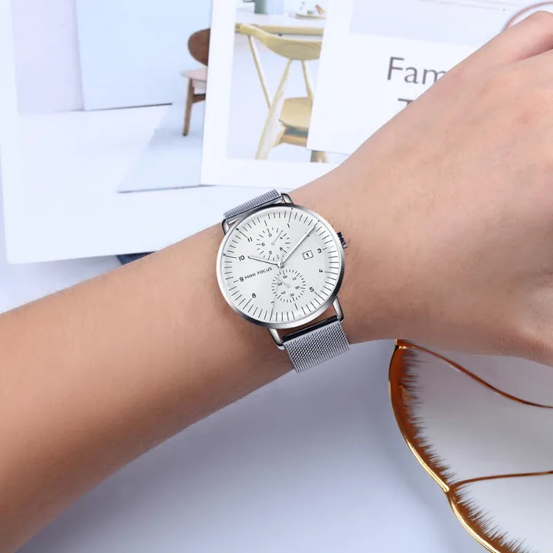 Montre Luxe Quartz Précis et Look Raffiné
