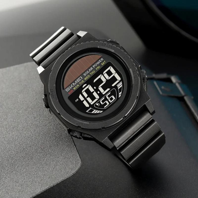 Montre Numérique Solaire Chronographe Homme