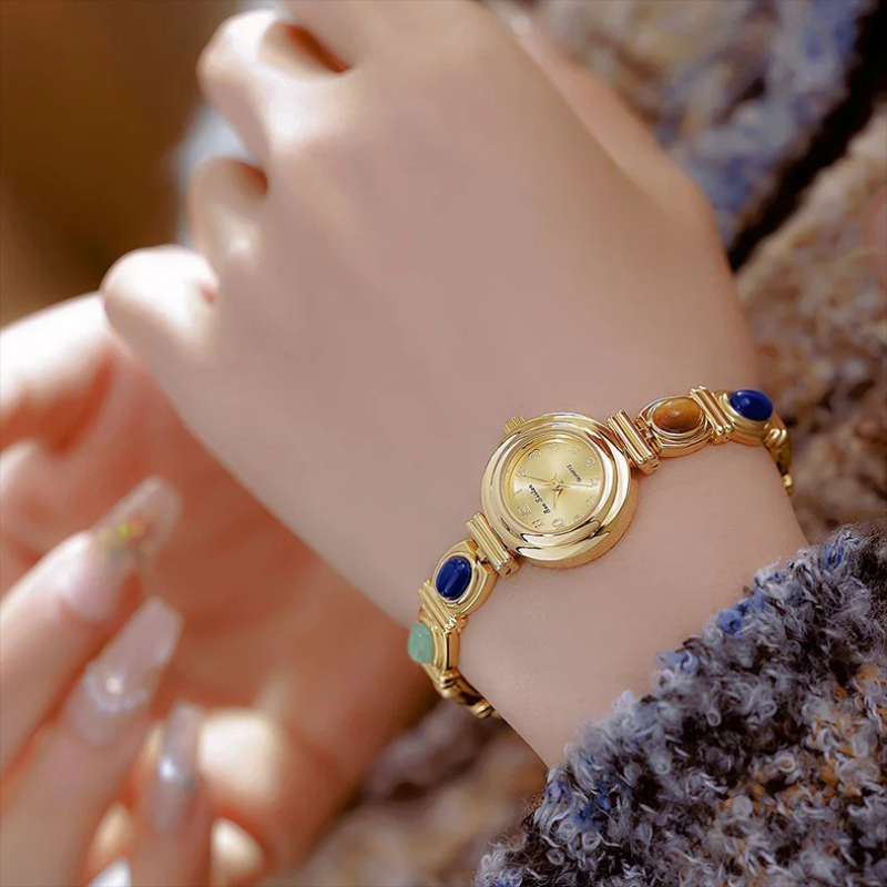 Montre_Vintage_Femme_Ornee_pierres_naturelles_4