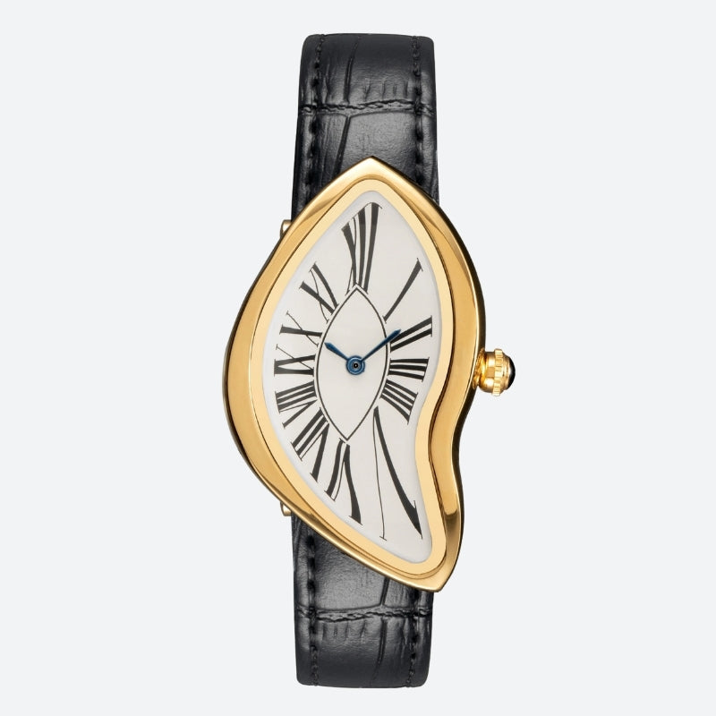 Montre Vintage pour Femme de forme Irrégulière Argentée, version dorée du boîtier avec cadran blanc et chiffres romains noirs, style original.