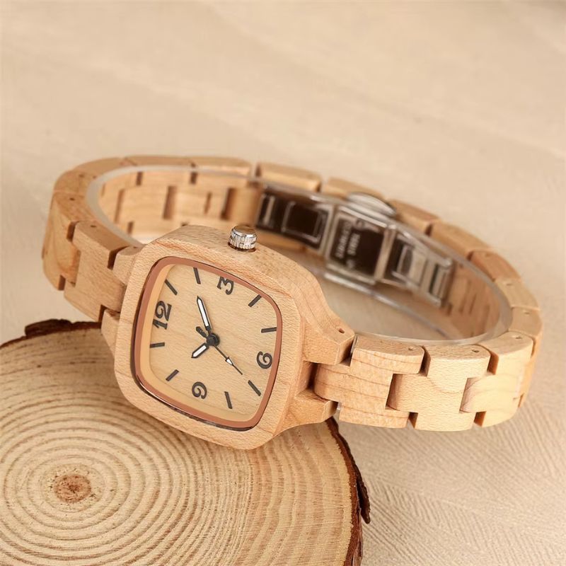 Montre_bois_femme_Cadran_Carre_2 Image