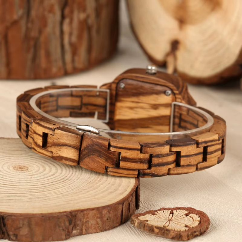 Montre_bois_femme_Carre_Quartz_2 Image