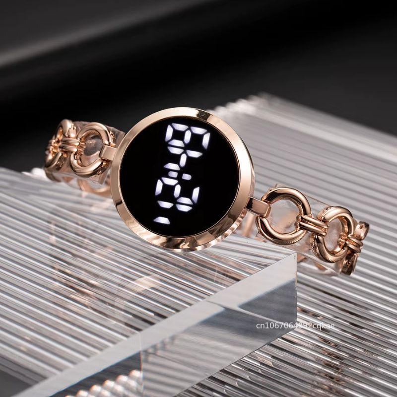 Montre_digitale_femme_Maille_Gourmette_5 Image