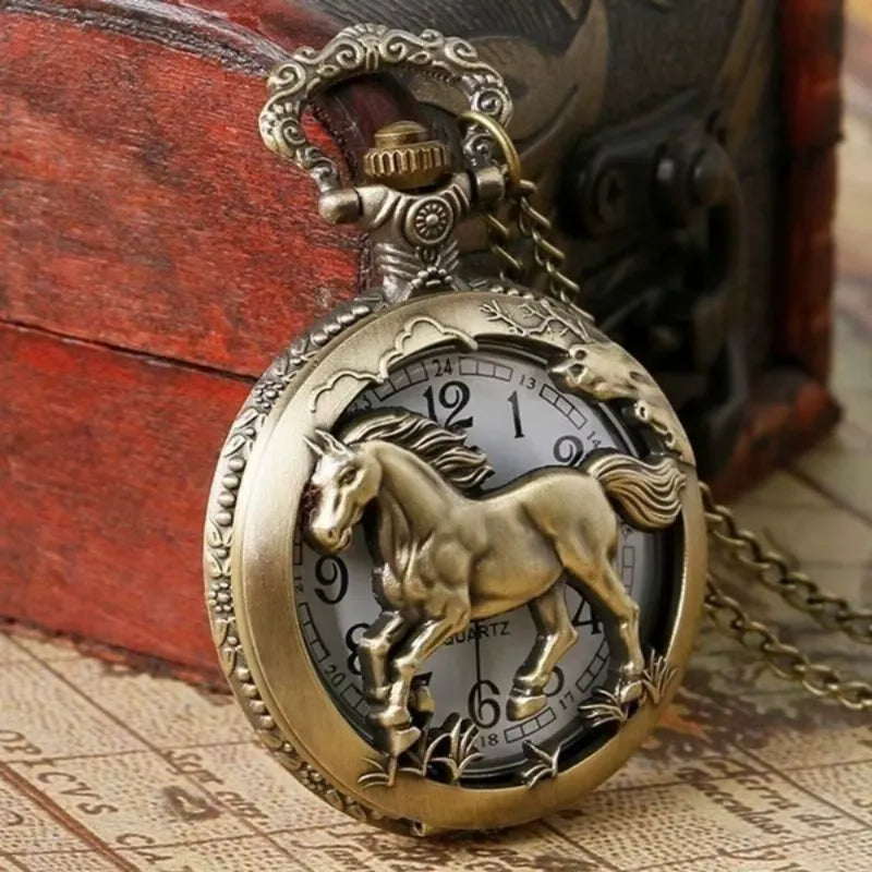 Montre à gousset Homme Quartz Gravée Cheval Antique