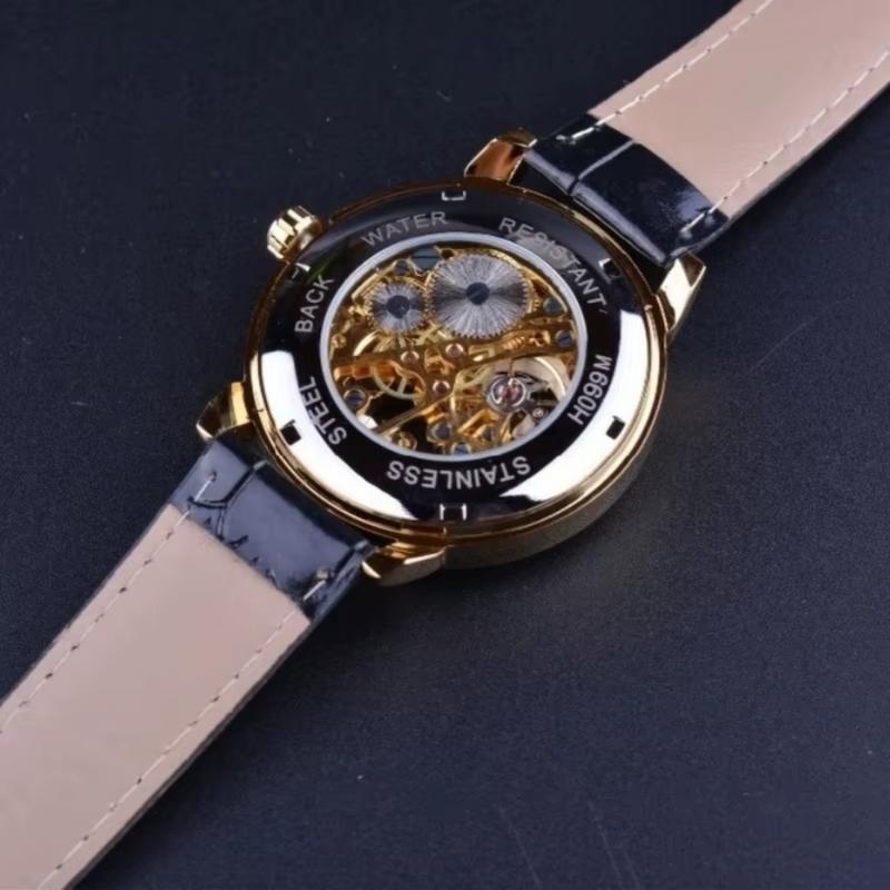 Montre mécanique squelette homme, Mouvement manuel Image