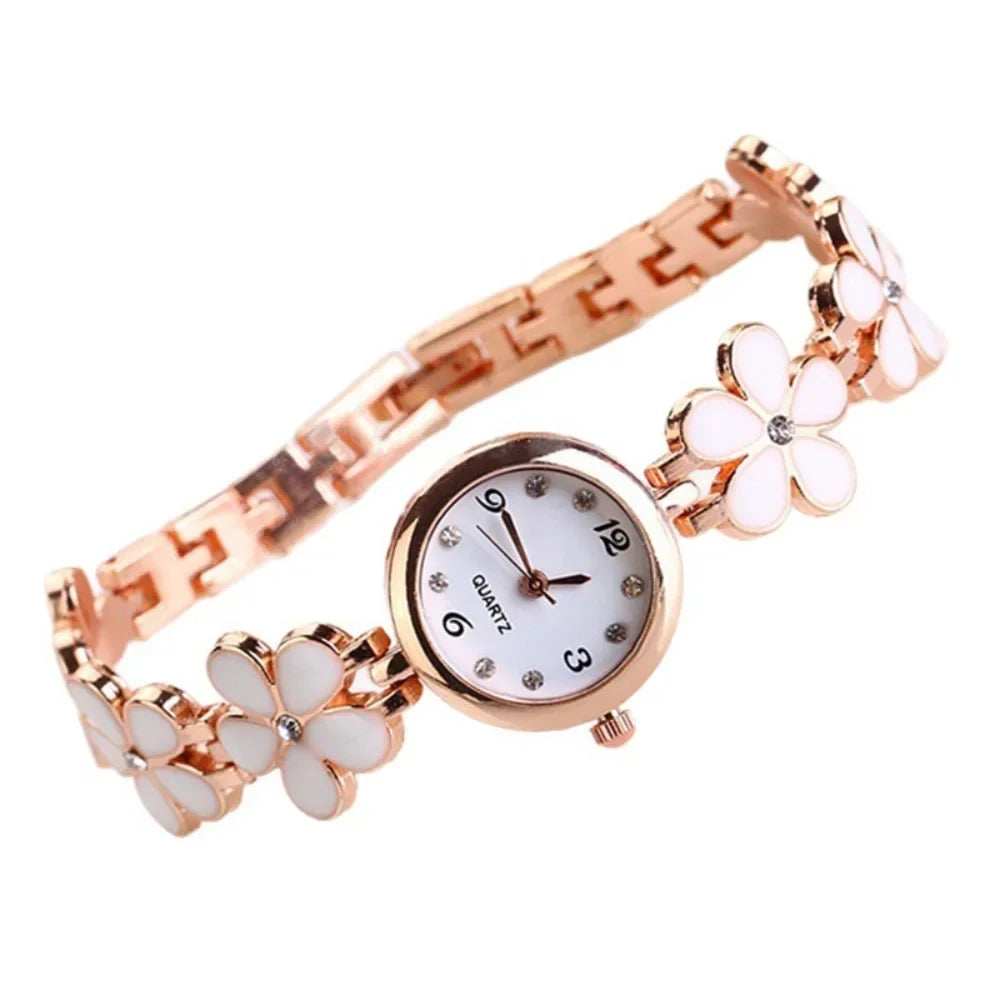 Montre Bracelet Fleur Femme à Cadran Rond et Finition Dorée