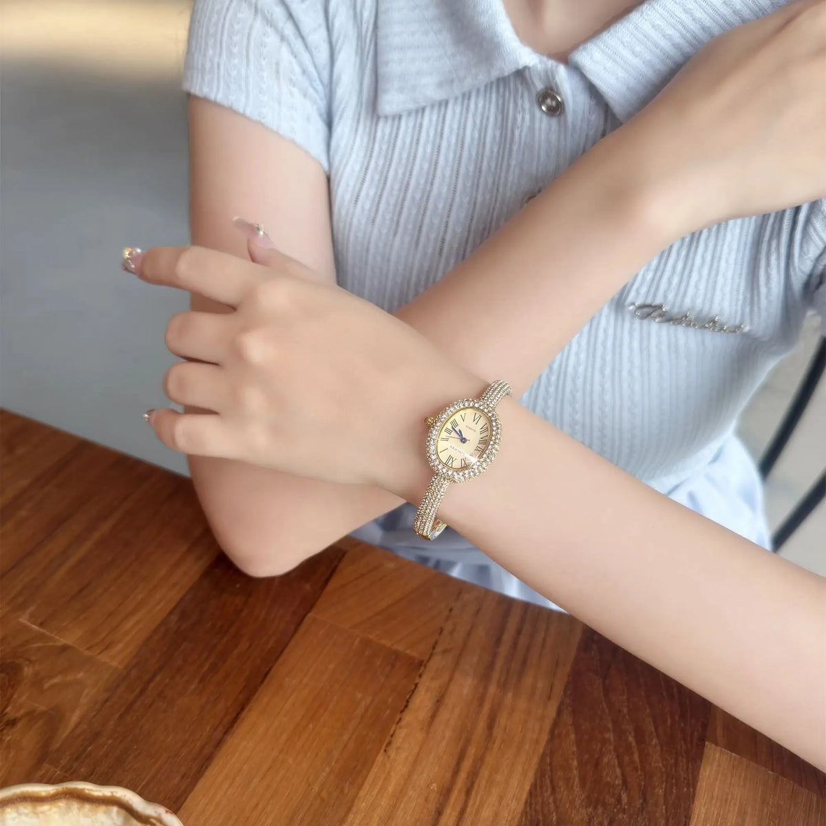 Montre Vintage Femme Ovale Sertie