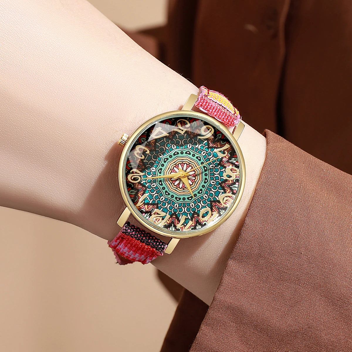 Montre Bohème Femme, Cadran Mandala, Bracelet Tissé