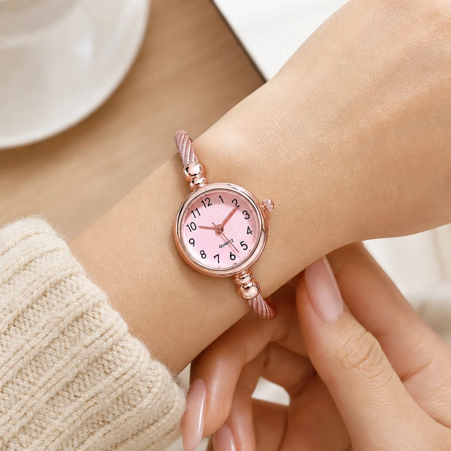 Montre Bracelet Femme Câble Torsadé Boîtier Compact - Utilisation du produit - classique