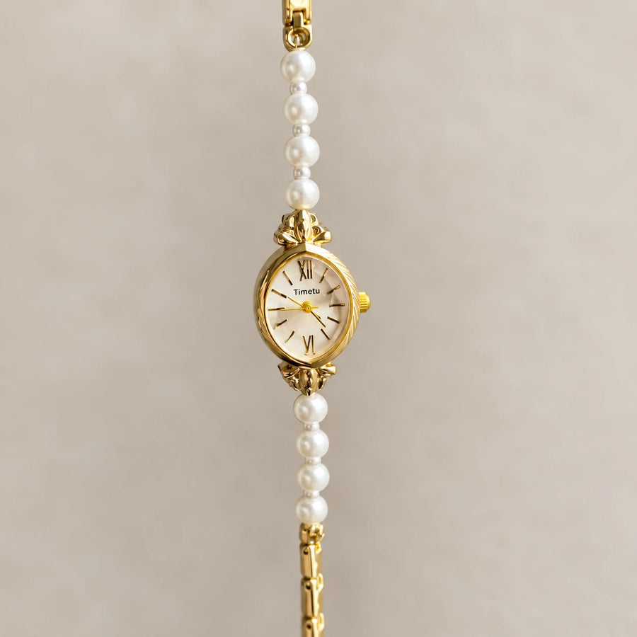 Montre Bracelet Perles à Cadran Oval et Chiffres Romains - Détail matière