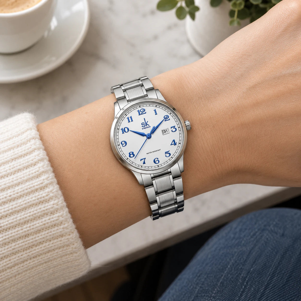 Montre Femme Acier Argenté Cadran Blanc Chiffres Bleus - Utilisation du produit - classique