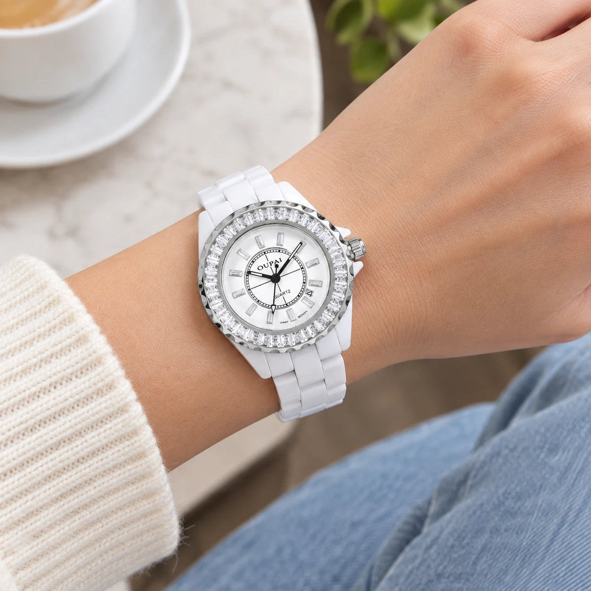 Montre Femme Céramique Blanche Cadran Serti de Strass - Utilisation du produit - classique