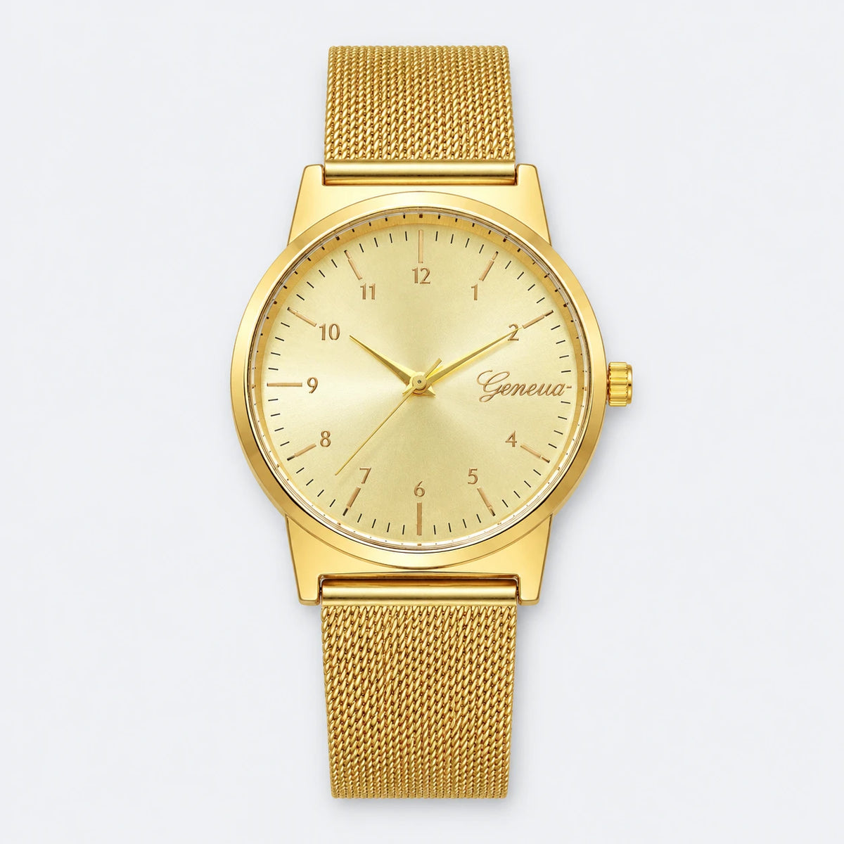 Montre Femme Dorée à Cadran Arabes et Bracelet Milanais - Fond gris clair