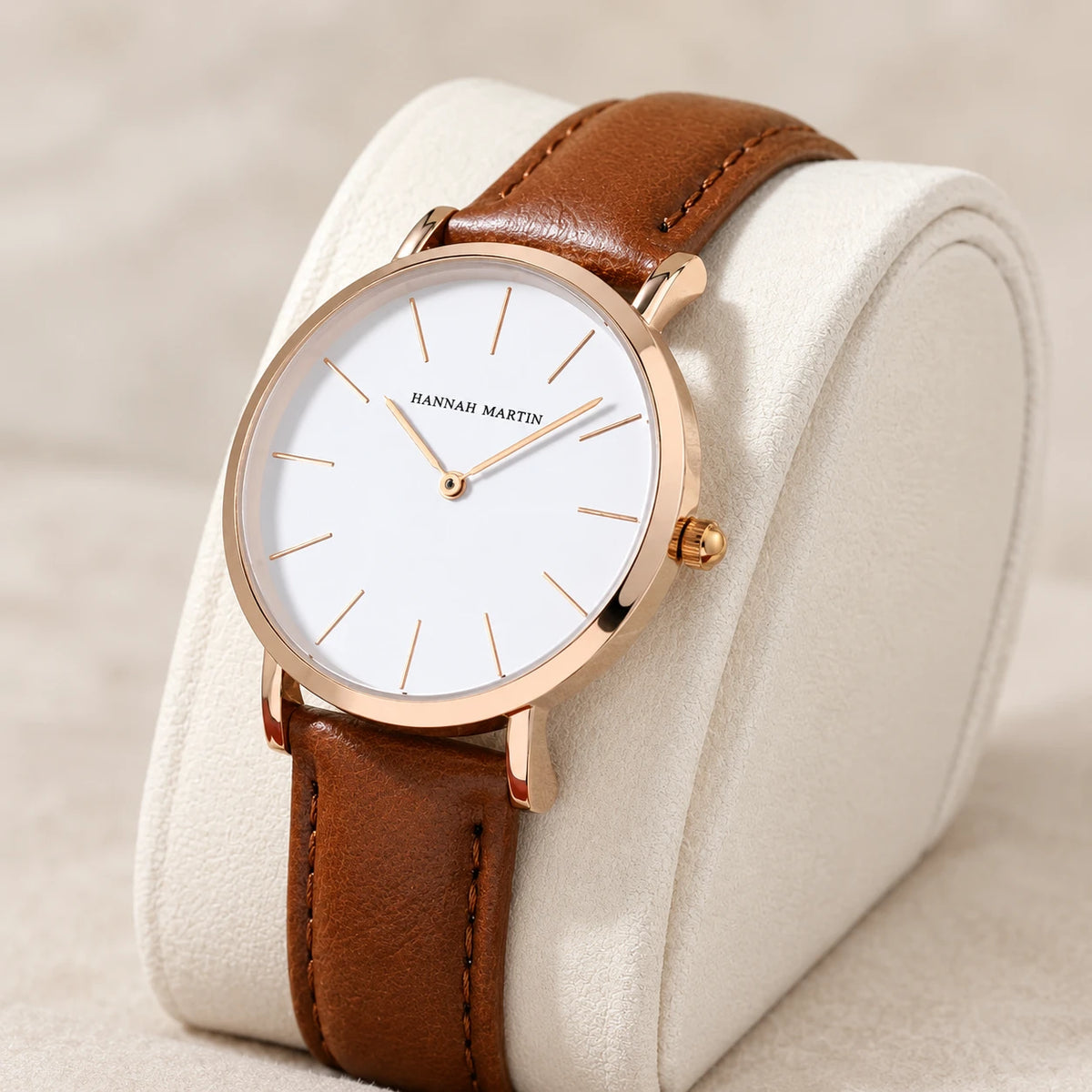 Montre femme minimaliste cadran blanc bracelet cuir - Détail matière