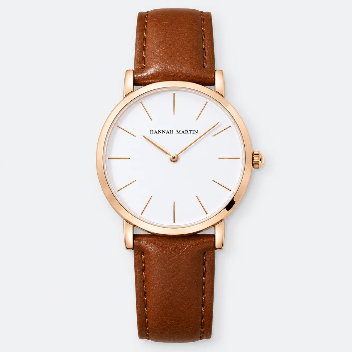 Montre femme minimaliste cadran blanc bracelet cuir - Fond gris clair