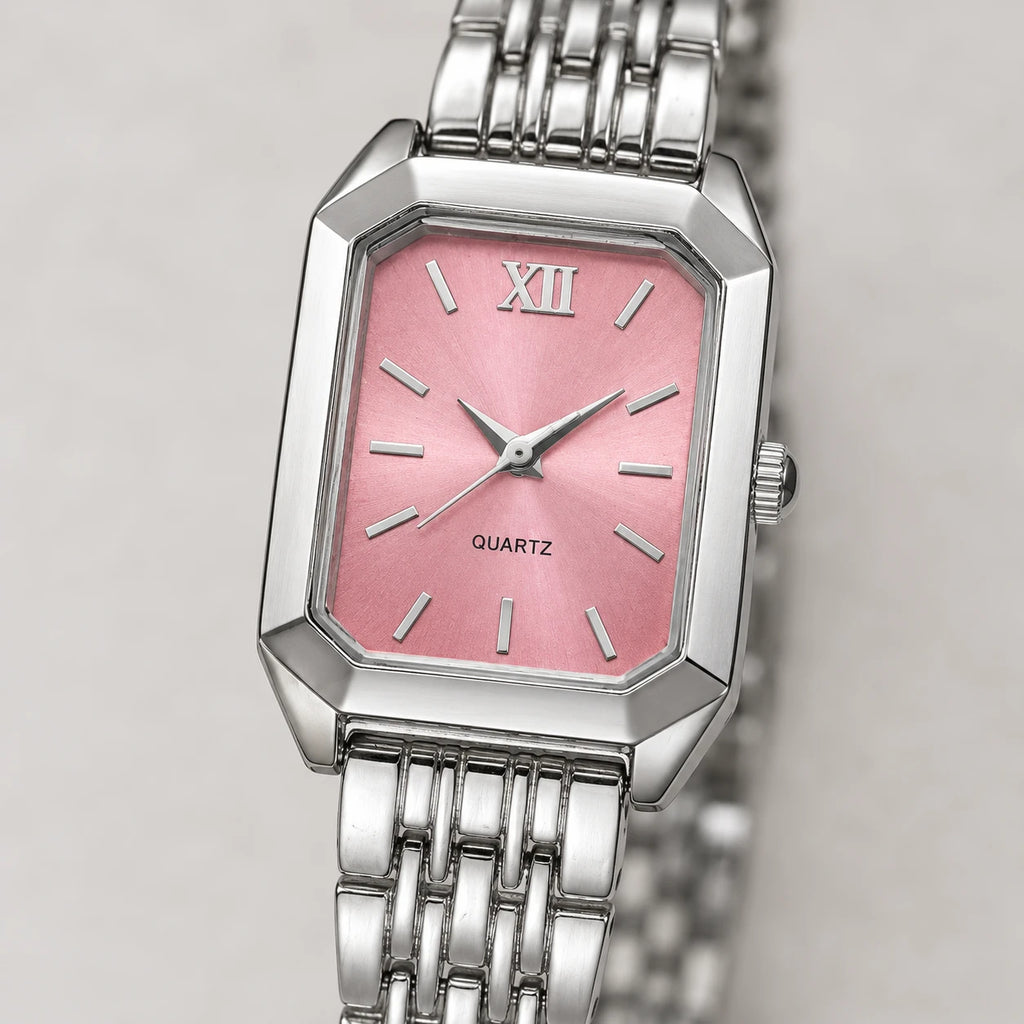 Montre Femme Rectangulaire Bracelet Acier Doré Quartz - Détail matière