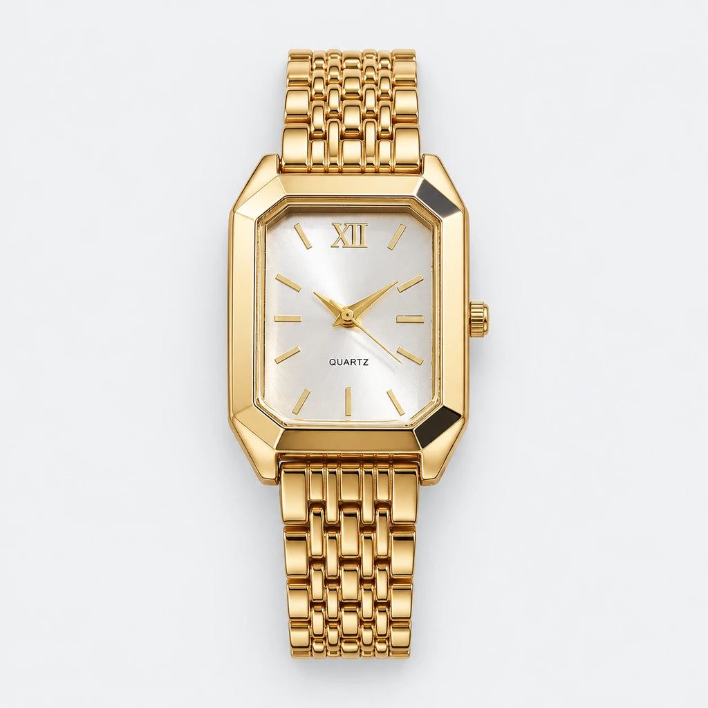 Montre Femme Rectangulaire Dorée à Cadran Sobre - Fond gris clair