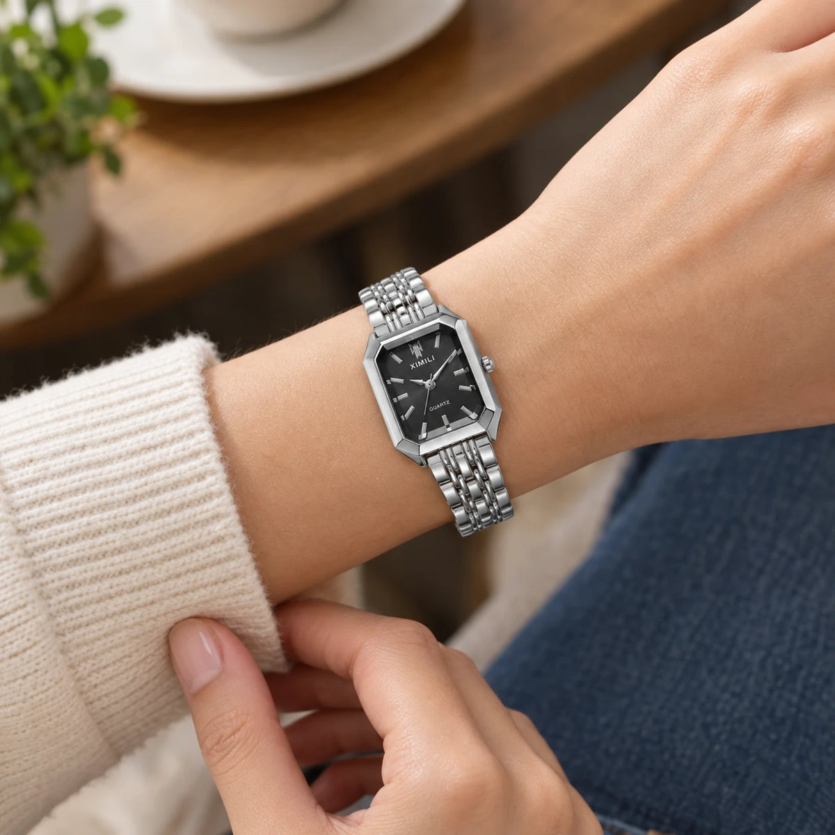 Montre Rectangulaire Femme à Cadran Vert et Bracelet Acier - Utilisation du produit - classique