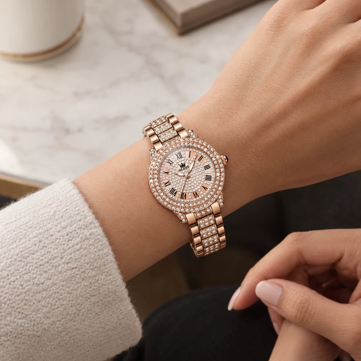 Montre Vintage Femme Luxe Or Rose à Strass - Utilisation du produit - classique