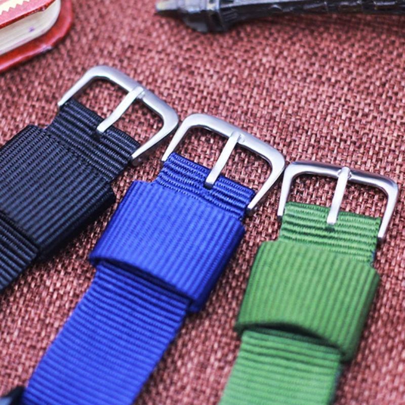 Montre enfant garçon à bracelet nylon – Cadran clair et pratique